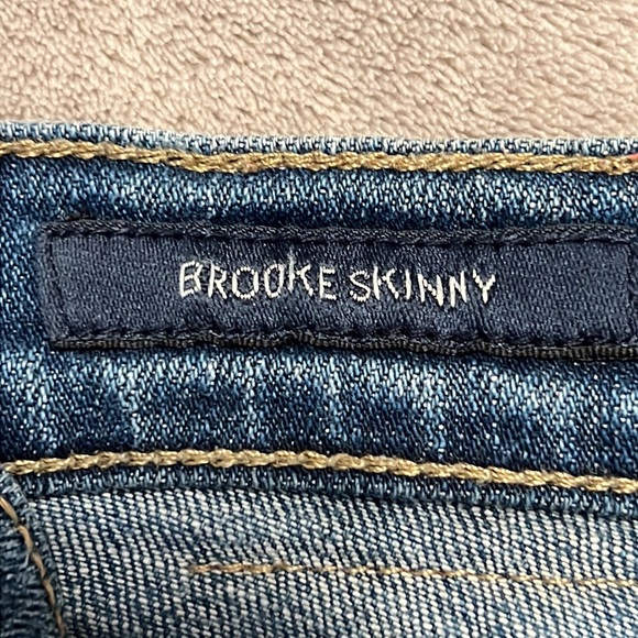 Lucky Brand Brooke Skinny Jeans Distressed - Picture 3 of 16